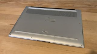 Asus Zenbook S 16