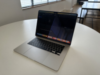 Apple MacBook Air M2 2022