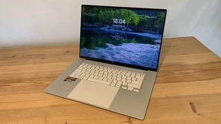 Asus Zenbook S 16